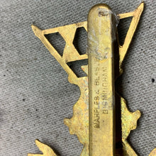 Load image into Gallery viewer, Original WW1 British Army 21st Lancers Cap Badge - The Militaria Shop