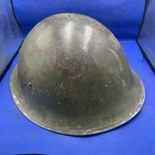 Lade das Bild in den Galerie-Viewer, Original WW2 Mk3 Canadian / British Army Turtle Helmet High Rivet - The Militaria Shop