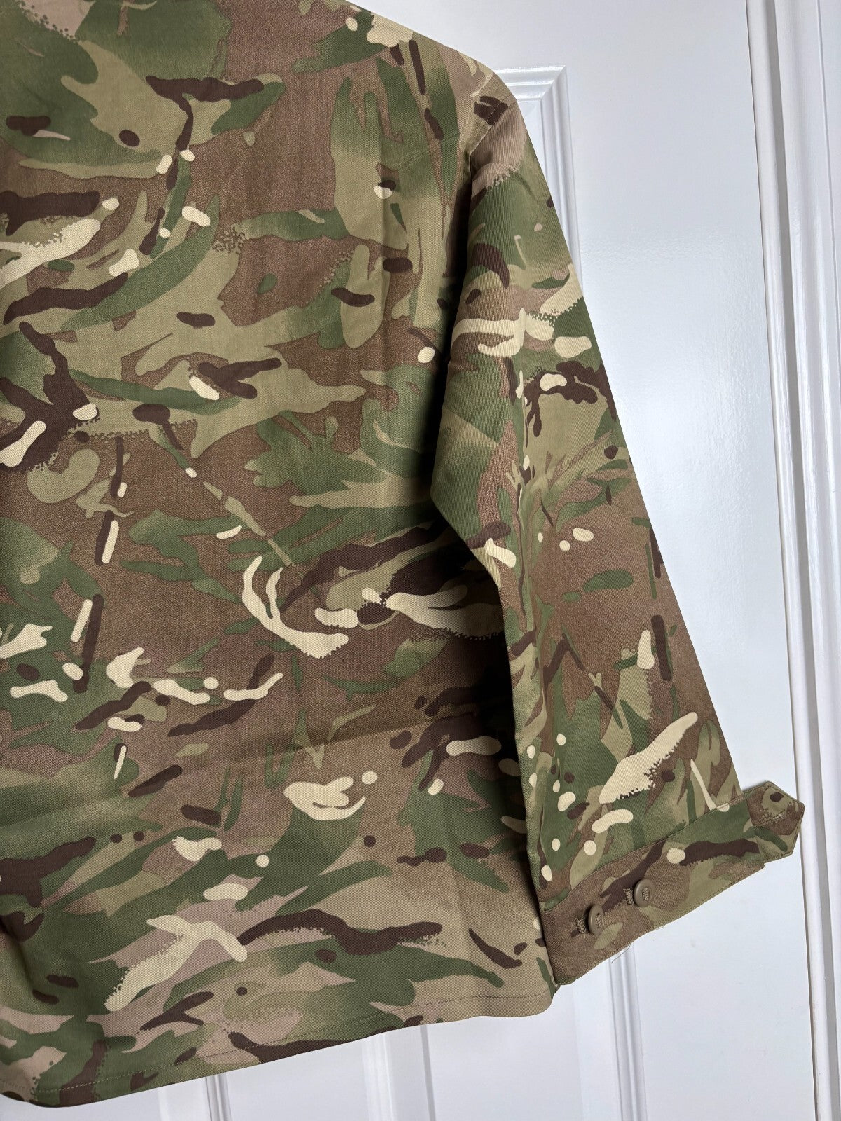 Surplus British Army MTP Barrack Shirt -Size 160/90 - The Militaria Shop