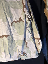 Charger l'image dans la galerie, Gulf War US Army DCU Camouflaged Combat Field Coat/Jacket - Large/Long - The Militaria Shop