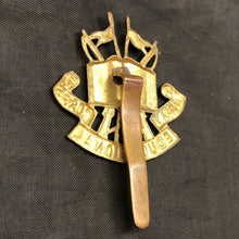 Charger l'image dans la galerie, Original British Army Cap/Beret Badge - Army Education Corps AEC - The Militaria Shop