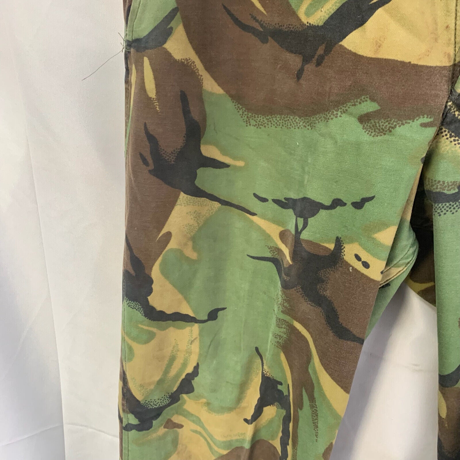 Genuine British Army 68 Pattern DPM Jungle Camouflaged Trousers - Size 30" Waist - The Militaria Shop