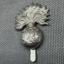 Load image into Gallery viewer, Original WW1 British Army Cap Badge - Honourable Artillery Company - The Militaria Shop