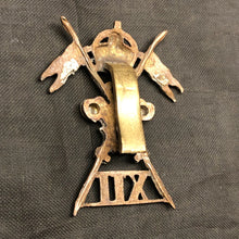 Charger l'image dans la galerie, Original British Army Cap/Beret Badge - 12th Lancers - The Militaria Shop
