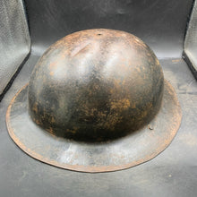 Lade das Bild in den Galerie-Viewer, Original British Army WW2 Combat Steel Helmet - The Militaria Shop