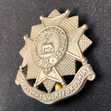 Charger l'image dans la galerie, Original WW2 British Army Cap Badge - Ayrshire (Earl of Carrick's Own) Yeomanry - The Militaria Shop