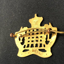 Lade das Bild in den Galerie-Viewer, WW1 British Army Cap Badge - Royal Gloucestershire Hussars - The Militaria Shop