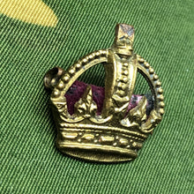 Lade das Bild in den Galerie-Viewer, Original WW1/WW2 British Army Rank Crown - The Militaria Shop
