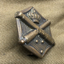 Load image into Gallery viewer, Original WW2 Dutch Netherlands Army Shoulder Badge Artillery - The Militaria Shop
