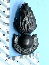 Lade das Bild in den Galerie-Viewer, Original South African Army - SA Railways & Harbours Brigade Cap Badge - The Militaria Shop