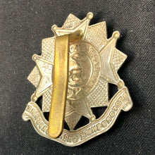 Charger l'image dans la galerie, Original WW2 British Army Cap Badge - Ayrshire (Earl of Carrick's Own) Yeomanry - The Militaria Shop