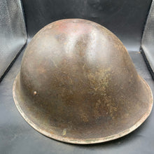 Charger l'image dans la galerie, Original British/Canadian Army WW2 Mk3 Turtle High Rivet Combat Steel Helmet - The Militaria Shop