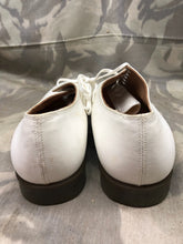 Load image into Gallery viewer, Genuine British Army Women's White Summer Shoes - WW2 Pattern - Size UK 12 L - The Militaria Shop