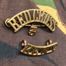 Load image into Gallery viewer, Original WW1 British Army Red Cross Shoulder Title - Kent - The Militaria Shop