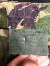 Charger l'image dans la galerie, Genuine British Army DPM Camouflaged Lightweight Trousers - Size 75/68/84 - The Militaria Shop