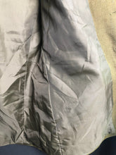 Lade das Bild in den Galerie-Viewer, Original British Army No.2 Dress Uniform Jacket - Grade 1 - Size 180/104/96 - The Militaria Shop