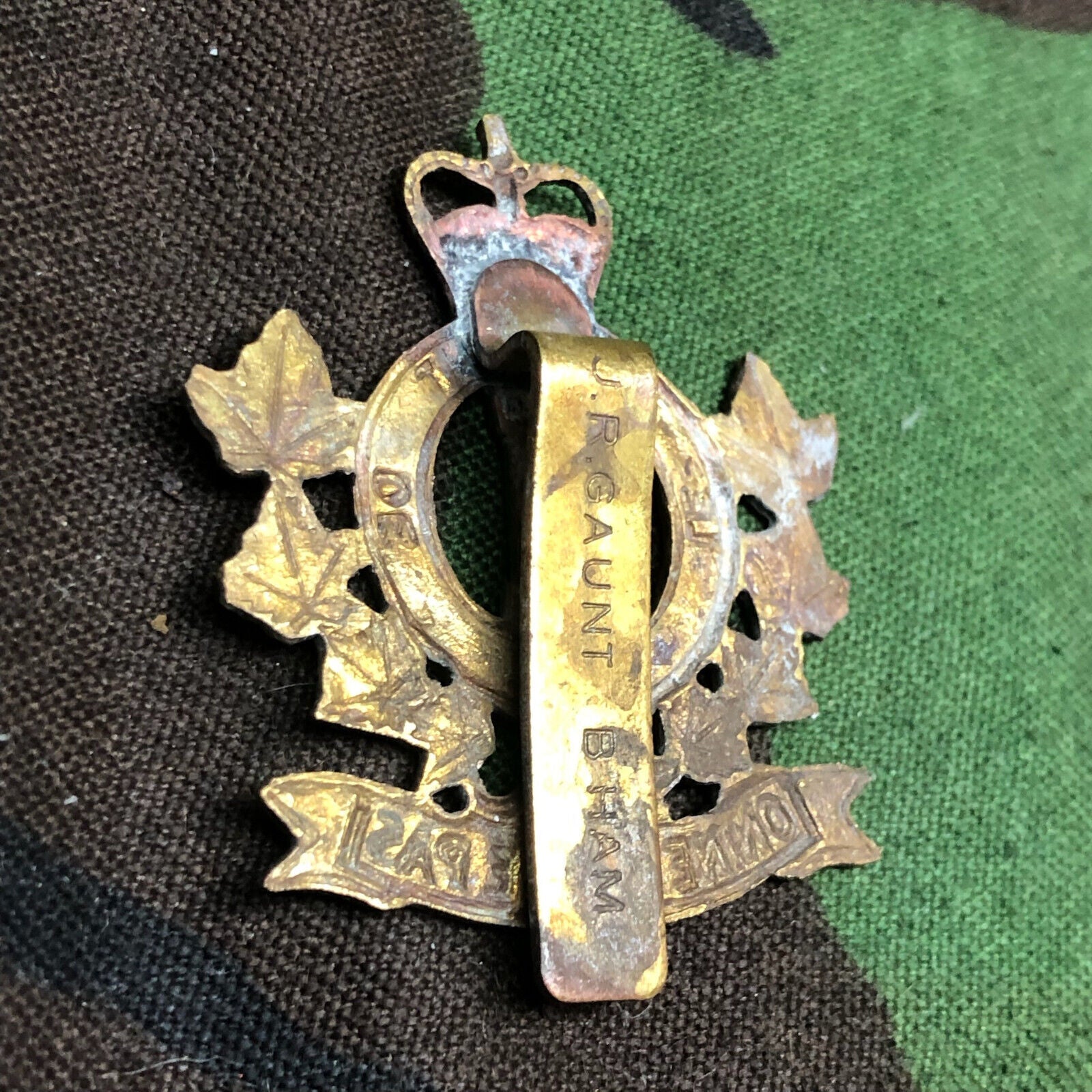 Original Canadian Army Le Régiment de Hull Beret / Cap Badge - The Militaria Shop