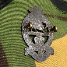 Load image into Gallery viewer, Original British Army Cap Badge - The Prince of Wales Royal Regiment - The Militaria Shop