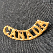 Load image into Gallery viewer, Original WW1 Canadian Army Brass Shoulder Title - CANADA - The Militaria Shop