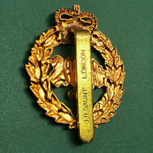 Lade das Bild in den Galerie-Viewer, Genuine British Army Cap Badge - Queen's Bays (2nd Dragoon Guards) - The Militaria Shop