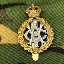 Charger l'image dans la galerie, Original WW2 British Cap Badge - Royal Army Veterinary Corps - The Militaria Shop
