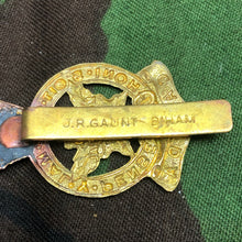 Load image into Gallery viewer, Original Canadian Army Royal Montreal Regiment Cap Badge - The Militaria Shop