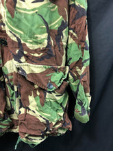 Charger l'image dans la galerie, Genuine British Army Surplus DPM Camouflaged Combat Smock - Size 180/96 - The Militaria Shop