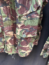 Lade das Bild in den Galerie-Viewer, Genuine British Army DPM Camouflaged Combat Field Jacket - Size 170/104 - The Militaria Shop