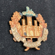 Lade das Bild in den Galerie-Viewer, Original WW2 British Army Cap Badge - Essex Regiment - The Militaria Shop