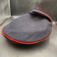 Lade das Bild in den Galerie-Viewer, British Army Women's Royal Peaked Cap - Size 57 - The Militaria Shop