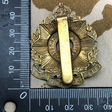 Load image into Gallery viewer, Original WW1 British Army Regimental Cap Badge 10th (County of London) Battalion - The Militaria Shop
