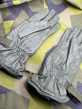 Load image into Gallery viewer, Original British Army Mk II Combat Gloves - Unissued - Size 7 - 1996 - The Militaria Shop