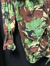 Charger l'image dans la galerie, Genuine British Army Surplus DPM Camouflaged Combat Smock - Size 180/96 - The Militaria Shop