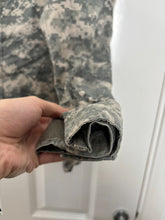 Load image into Gallery viewer, Surplus US Army ACU Combat Uniform Jacket -Size Medium-Regular - The Militaria Shop