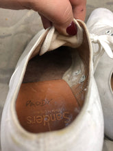 Load image into Gallery viewer, Genuine British Army Women's White Summer Shoes - WW2 Pattern - Size 8L - The Militaria Shop