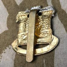 Lade das Bild in den Galerie-Viewer, Genuine British Army Cap Badge - Dorset Regiment - The Militaria Shop