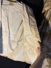 Charger l'image dans la galerie, Gulf War US Army DCU Camouflaged Combat Field Coat/Jacket - Large/Regular - The Militaria Shop