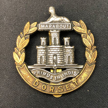Load image into Gallery viewer, Original British Army WW1 / WW2 The Dorset Regiment Cap Badge - The Militaria Shop