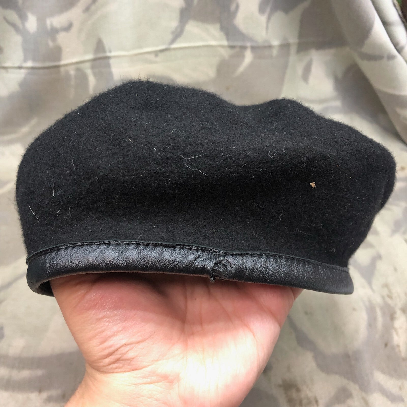 Genuine British Army Forces Beret - RTR Royal Tank Regiment - Size 55 - The Militaria Shop