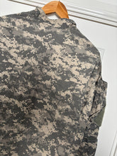 Load image into Gallery viewer, Surplus US Army ACU Combat Uniform Jacket -Size Medium-Regular - The Militaria Shop