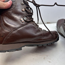 Load image into Gallery viewer, British Army Surplus Brown Leather Combat Boots - Iturri - Size UK 9 M - The Militaria Shop