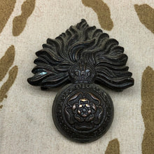 Load image into Gallery viewer, Original WW1 British Army Officers Bronze Royal Fusiliers Cap Badge - The Militaria Shop