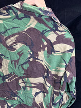 Load image into Gallery viewer, Surplus British Army Woodland DPM Smock Combat Jacket -Size 170/104 - The Militaria Shop