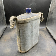 Charger l'image dans la galerie, Original WW2 British RAF Royal Air Force 37 Water Bottle Set - The Militaria Shop