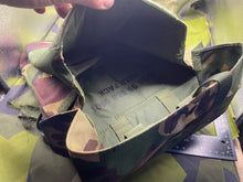 Charger l'image dans la galerie, Original British Army Field Pack / Gas Mask DPM Bag - New Unissued - The Militaria Shop