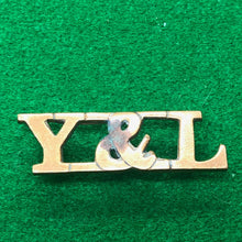Load image into Gallery viewer, Original WW2 British Army Brass Shoulder Title - South Wales Borderers - The Militaria Shop