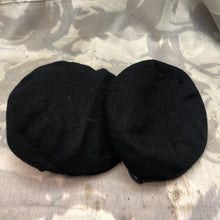 Lade das Bild in den Galerie-Viewer, Genuine British Army Forces Beret - RTR Royal Tank Regiment - Size 55 - The Militaria Shop