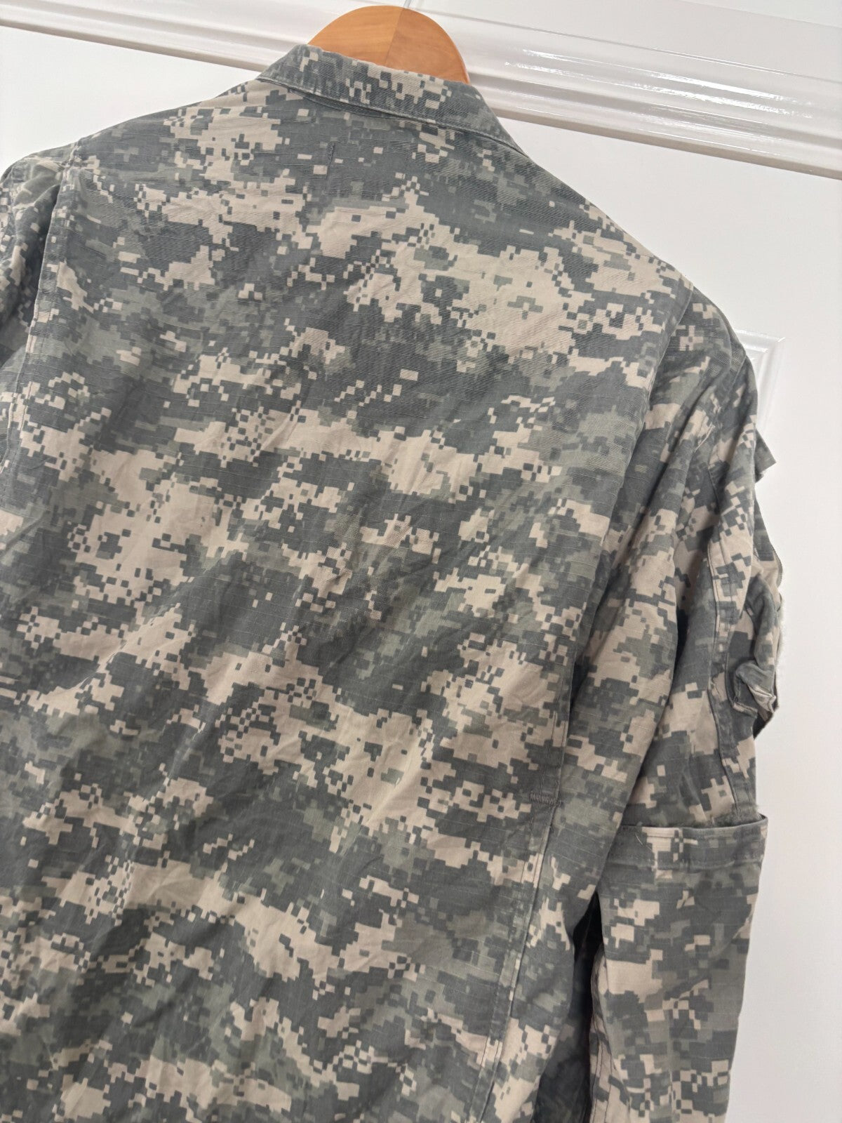 Surplus US Army ACU Combat Uniform Jacket-Xsmall-XLarge - The Militaria Shop
