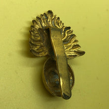 Charger l'image dans la galerie, Original WW2 British Army The Royal Fusiliers City of London Regiment Cap Badge - The Militaria Shop