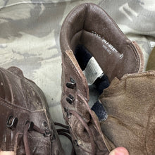 Load image into Gallery viewer, British Army Brown Leather Combat Boots - Altberg - Size UK 7M - The Militaria Shop